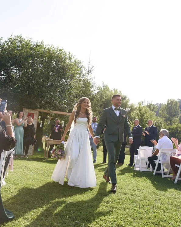 Elegantné svadobné šaty na mieru so štvorcovým výstrihom
